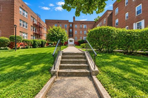 3b-150 Ravine Ave, Yonkers, NY, 10701-2181 | Card Image