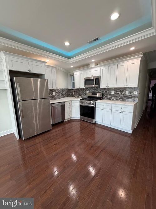 b3-693-B3 Haddon Ave, COLLINGSWOOD, NJ, 08108-3722 | Card Image