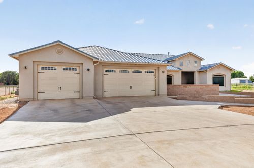 134 Orona Rd, Los Lunas, NM, 87031-9569 | Card Image