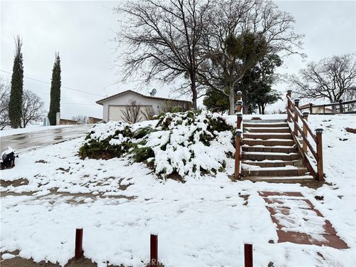 22621 Camp Dr, Tehachapi, CA, 93561 | Card Image