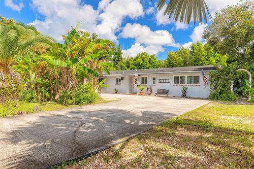 2111 Willow Oak Dr, Edgewater, FL, 32141-3731 | Card Image