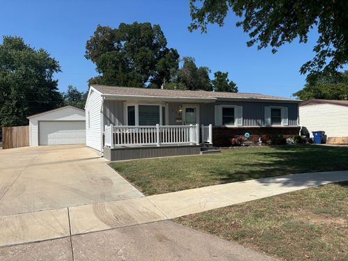 528 W 7th St, Haysville, KS, 67060-1630 | Card Image