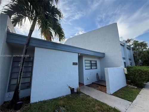 237-1501 Nw 94th Ave, Pembroke Pines, FL, 33024-4504 | Card Image
