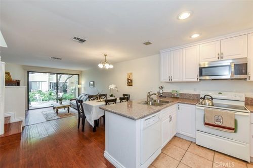 170 Pineview, Irvine, CA, 92620-1925 | Card Image