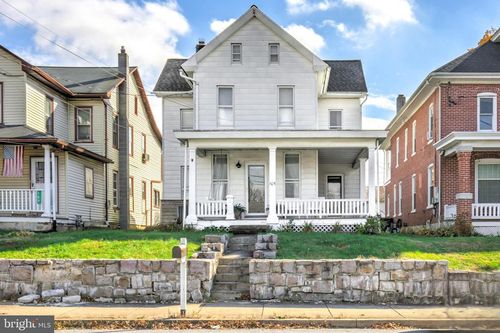 105 N Reamstown Rd, STEVENS, PA, 17578-9493 | Card Image