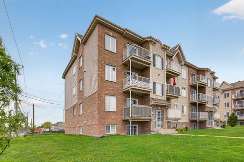 201-750 Rue Valois, Vaudreuil Dorion, QC, J7V0P9 | Card Image