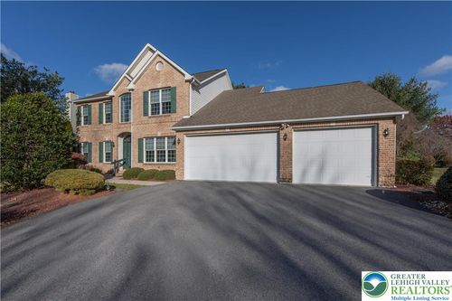 4515 Loraine Ln, BETHLEHEM, PA, 18017-8463 | Card Image