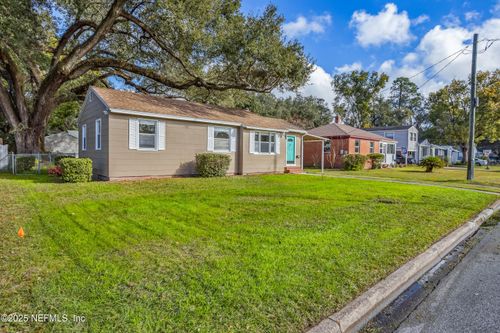 3339 Sylvia St, JACKSONVILLE, FL, 32207-4632 | Card Image