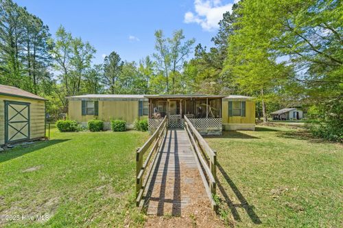 4148 E Nc 24 Hwy, Beulaville, NC, 28518-8616 | Card Image