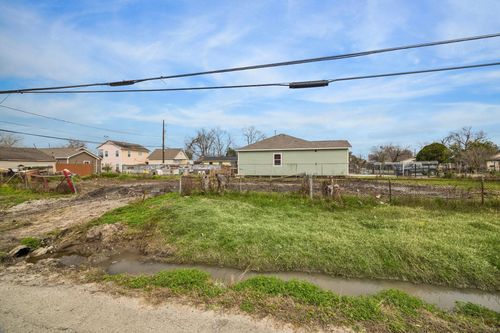 248 Hoffman St, Houston, TX, 77020-3032 | Card Image