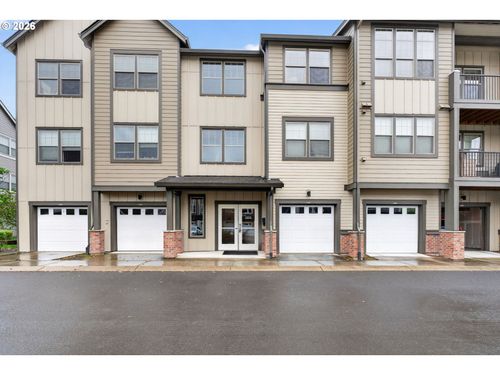 303-16441 Nw Chadwick Way, Portland, OR, 97229-7873 | Card Image