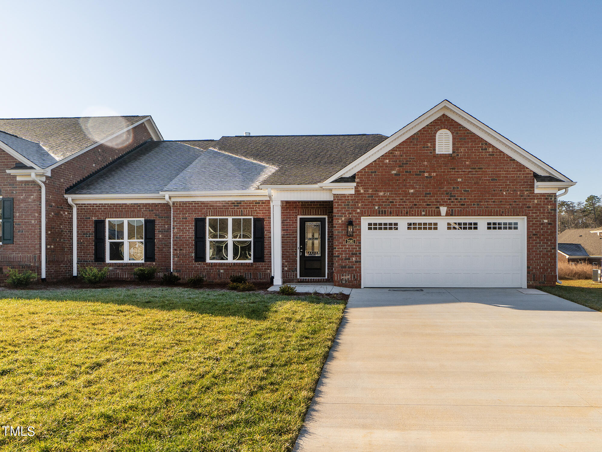 Whelen Dr, Graham, NC 27253