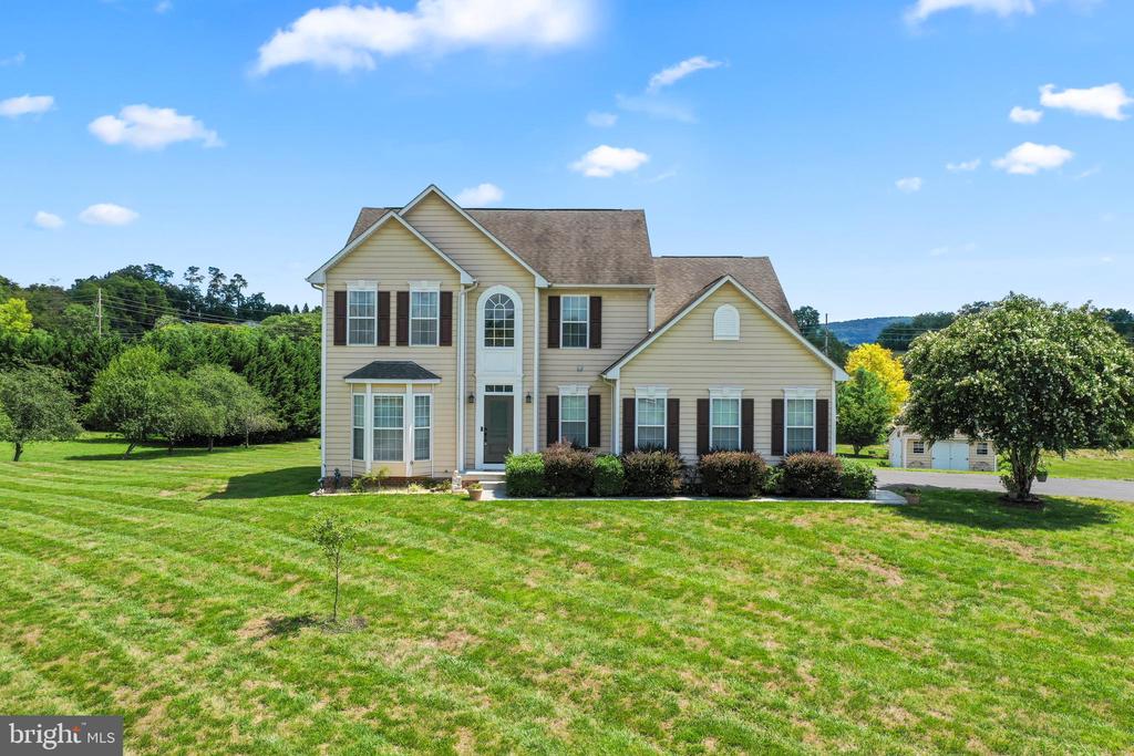 Carriage Dr, Harpers Ferry, WV 25425