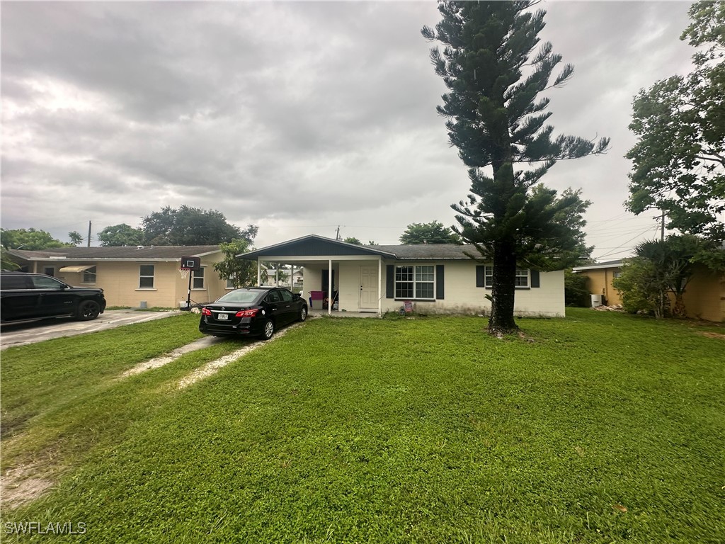 Barry Dr, Fort Myers, FL 33907