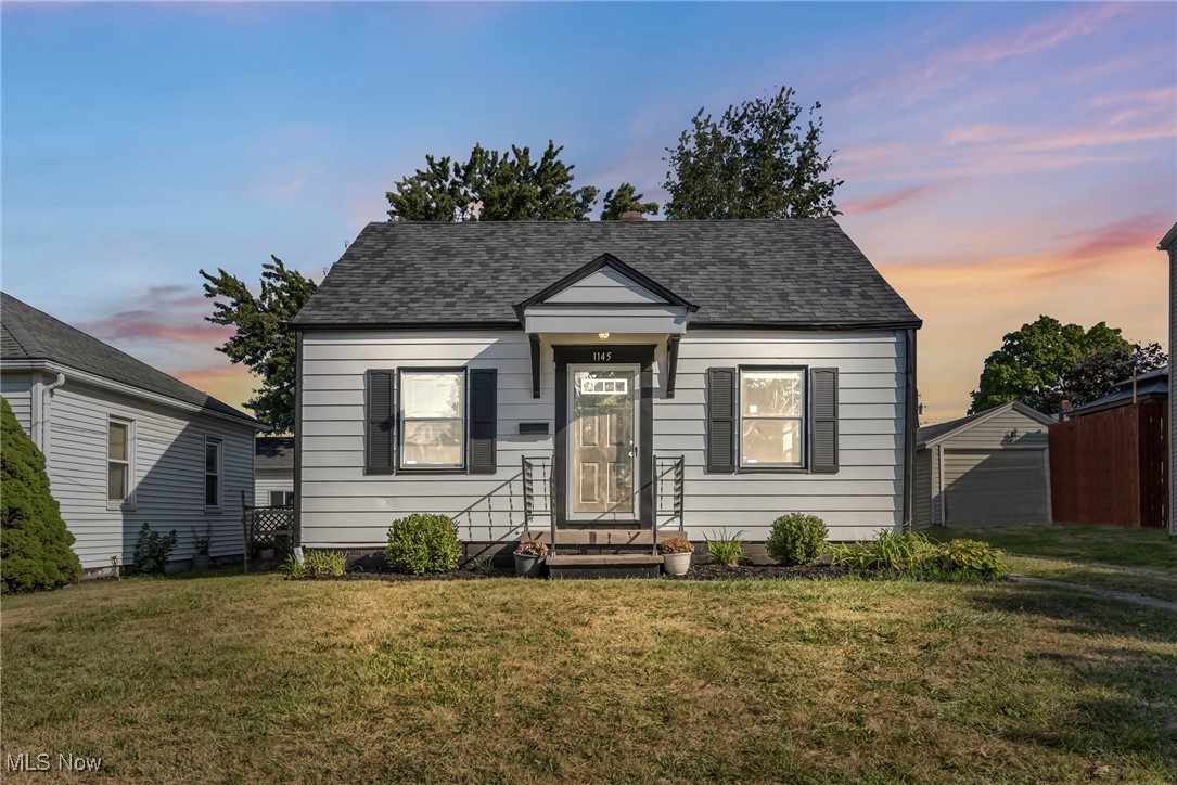 Lindsay Ave, Akron, OH 44306