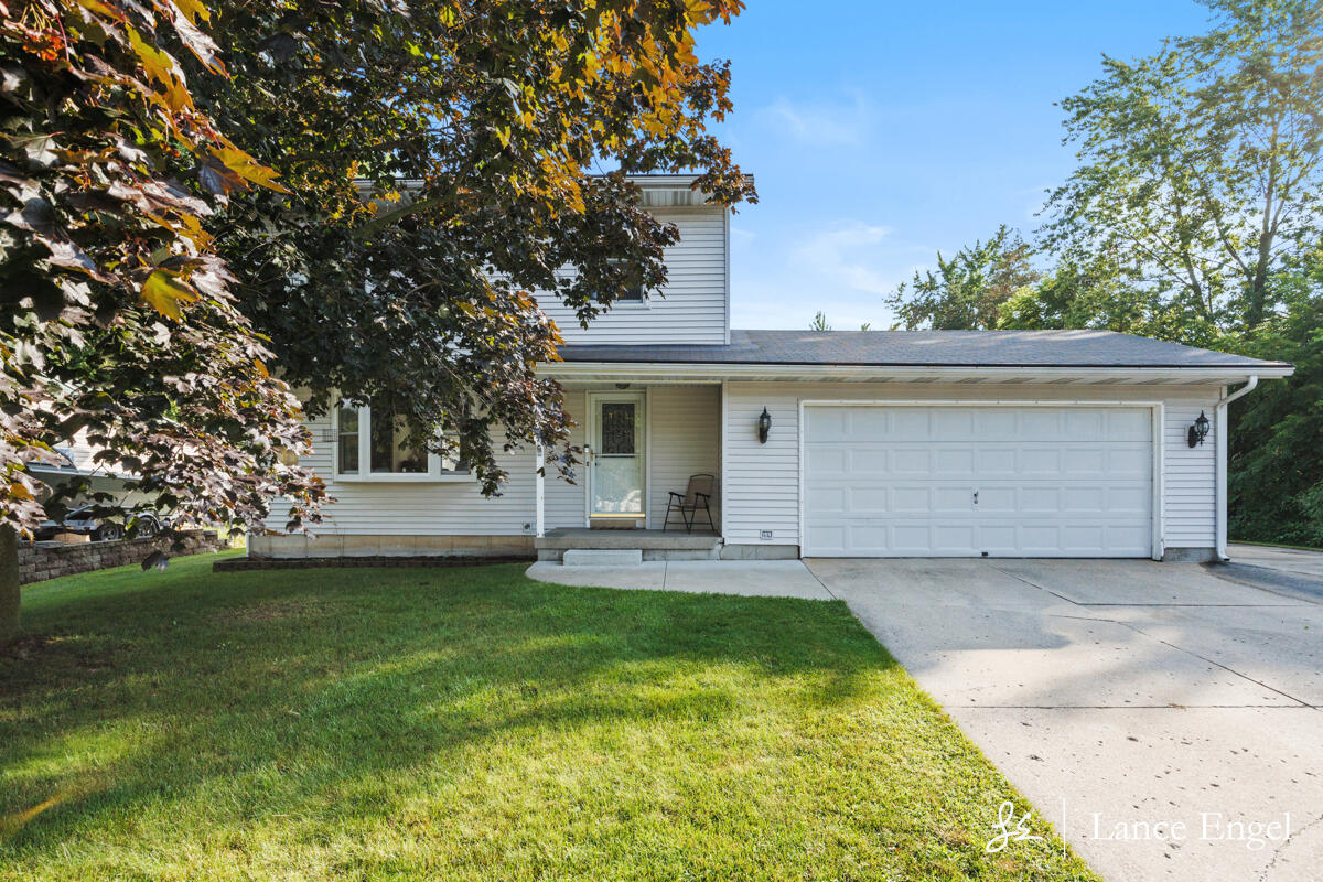 Homer Ln, Coopersville, MI 49404