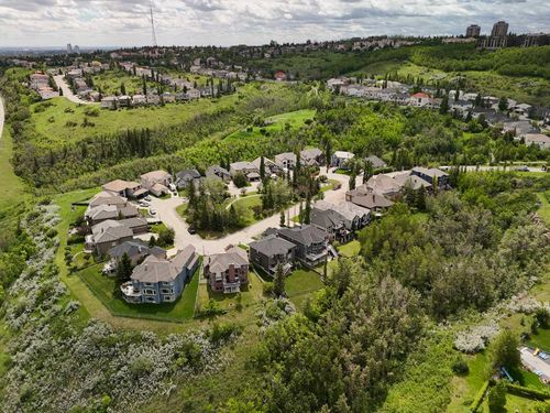 70 Patterson Close Sw, Calgary, AB, T3H3K2 | Card Image
