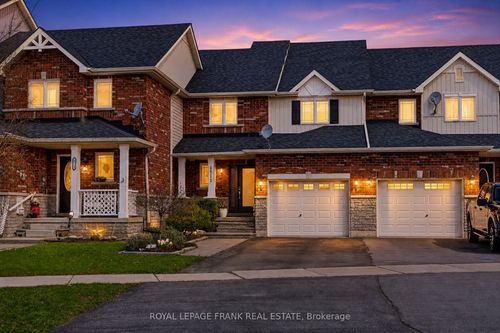 1511 Ireland Dr, Peterborough, ON, K9K2T3 | Card Image