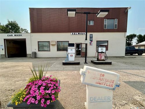 {{alt}} | Card Image