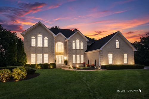 23475 W Newhaven Dr, Hawthorn Woods, IL, 60047-6614 | Card Image
