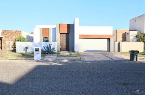 302 Grovewood Ave, Mission, TX, 78572-4768 | Card Image