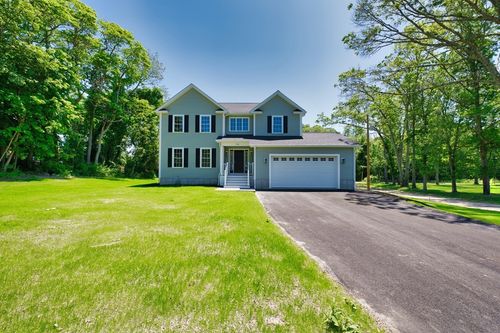 526 Old Warren Rd, Swansea, MA, 02777-4249 | Card Image