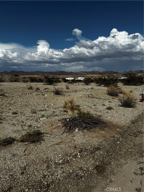 16570 Raven Ln, Needles, CA, 92363-9220 | Card Image