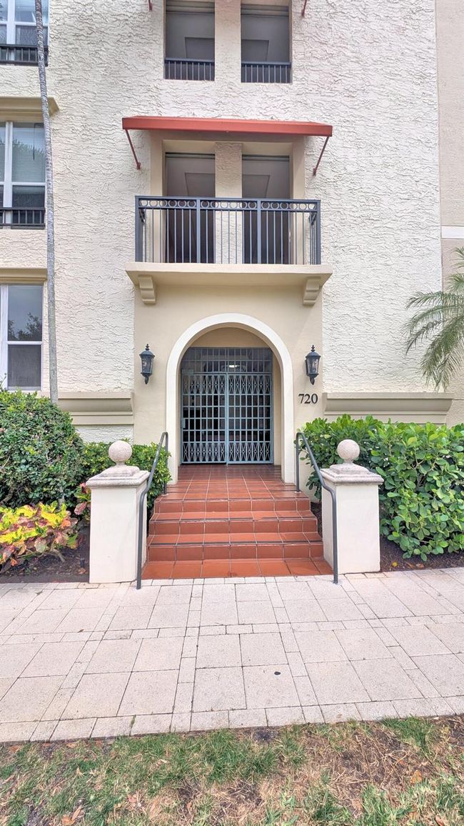 APT-203 - 720 S Sapodilla Ave, Condo with 1 bedrooms, 1 bathrooms and null parking in West Palm Beach FL | Image 22