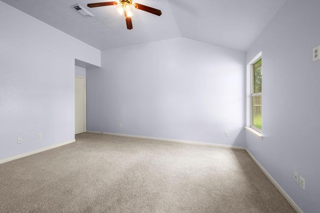15819 Nutcracker Ct, House other with 3 bedrooms, 2 bathrooms and 2 parking in Humble TX | Image 15