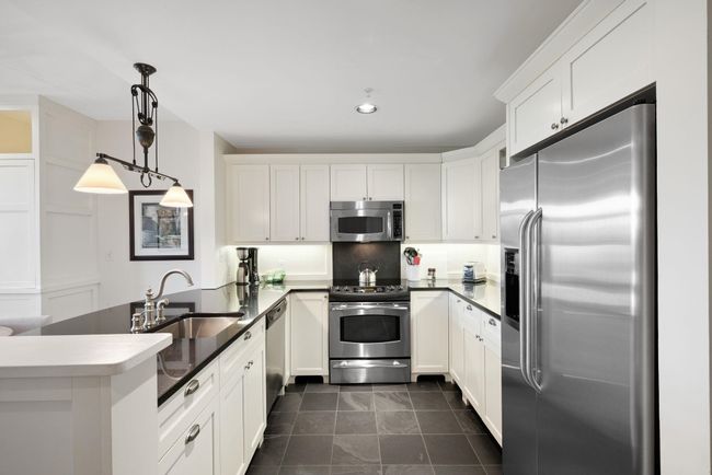 122-III-CLAY-BROOK-AT-S - 102 Forest 122 / Iii Drive, Condo with 1 bedrooms, 1 bathrooms and null parking in Warren VT | Image 4