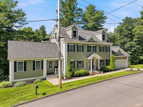 19 Riverside Dr, North Reading, MA, 01864-2929 | Card Image