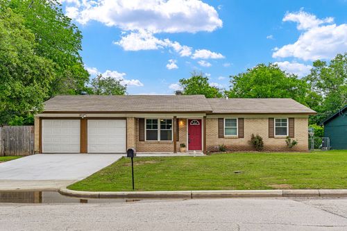 5705 Saramac Dr, Watauga, TX, 76148-3013 | Card Image