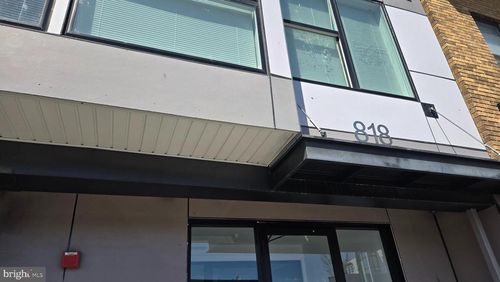 404-818 Bladensburg Rd Ne, WASHINGTON, DC, 20002-8428 | Card Image
