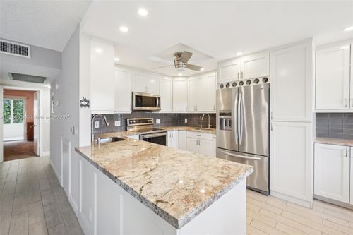 4054-4054 Rexford C, Boca Raton, FL, 33434-4504 | Card Image
