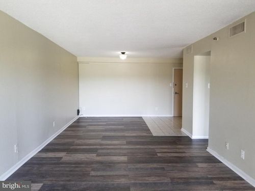611-9200 Edwards Way, HYATTSVILLE, MD, 20783-3457 | Card Image