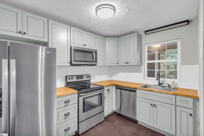 121 Shady Tree Dr, Townhouse with 2 bedrooms, 2 bathrooms and null parking in Taylors SC | Image 8