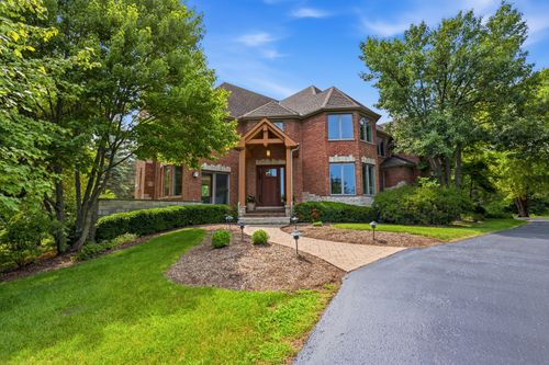 39542 Orchard Bluff Ln, Wadsworth, IL, 60083-9114 | Card Image