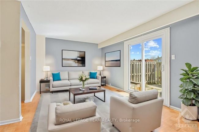B - 426 Moodie Dr, Condo with 3 bedrooms, 2 bathrooms and 1 parking in Nepean ON | Image 4