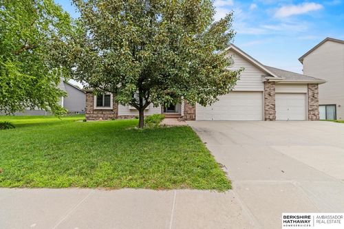 2410 Eagle Ridge Dr, Council Bluffs, IA, 51503-4461 | Card Image