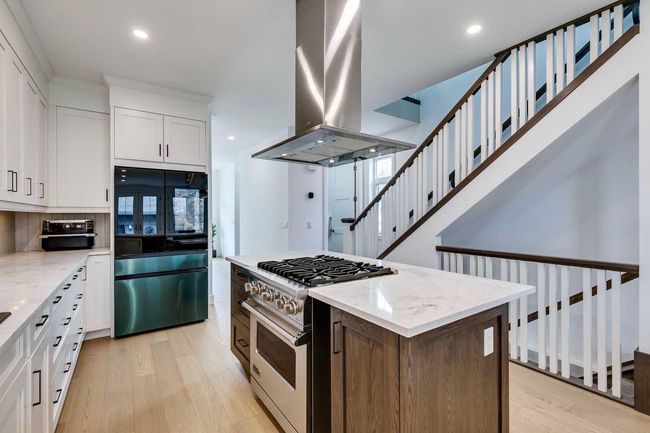 18 27 Avenue Sw, House other with 4 bedrooms, 4 bathrooms and 2 parking in Calgary AB | Image 12