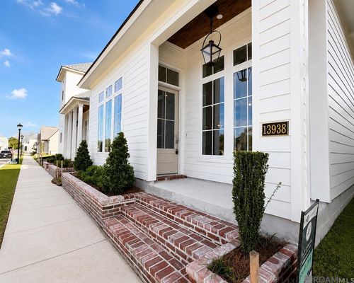 13938 Mullins Way, Baton Rouge, LA, 70817-5258 | Card Image