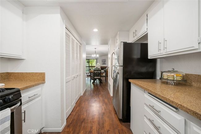 UNIT-132 - 2001 E 21 St St, Condo with 2 bedrooms, 2 bathrooms and 2 parking in Signal Hill CA | Image 6
