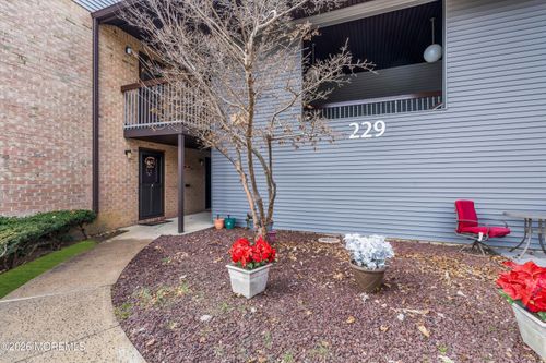 a-229 Medford Ct, Manalapan, NJ, 07726-5509 | Card Image