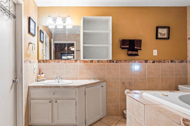 5 Quintana Dr, House other with 3 bedrooms, 2 bathrooms and 2 parking in Galveston TX | Image 15