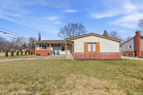 37256 Gilchrist St, Westland, MI, 48186-9362 | Card Image