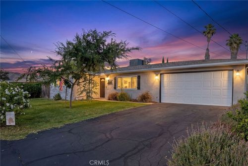 12839 10th St, Yucaipa, CA, 92399-2042 | Card Image