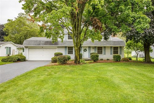 16 S Ridge Trl, Fairport, NY, 14450-3820 | Card Image
