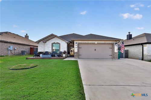 612 Holstein Dr, Belton, TX, 76513-4226 | Card Image