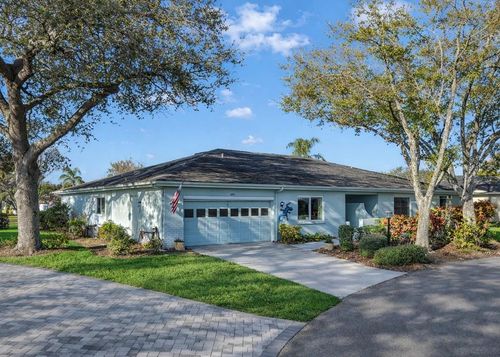 2531 Lancaster Dr, SUN CITY CENTER, FL, 33573-6512 | Card Image
