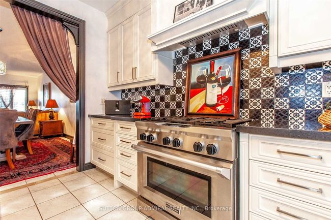 9 Amalfi Crt, House other with 5 bedrooms, 4 bathrooms and 2 parking in Vaughan ON | Image 19